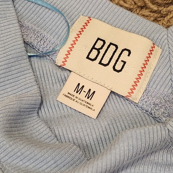 BDG Urban Outfitters Shannen v-neck ribbed top Medium (S/M) NWOT light blue - Picture 8 of 11